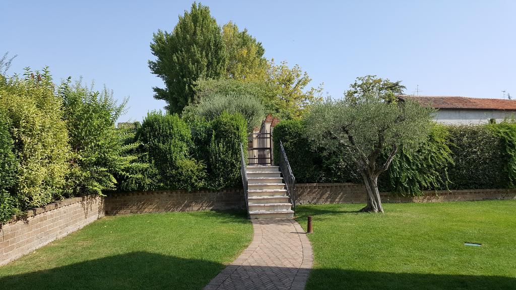 Corte La Guarnigione فاليجيو سول مينشيو المظهر الخارجي الصورة