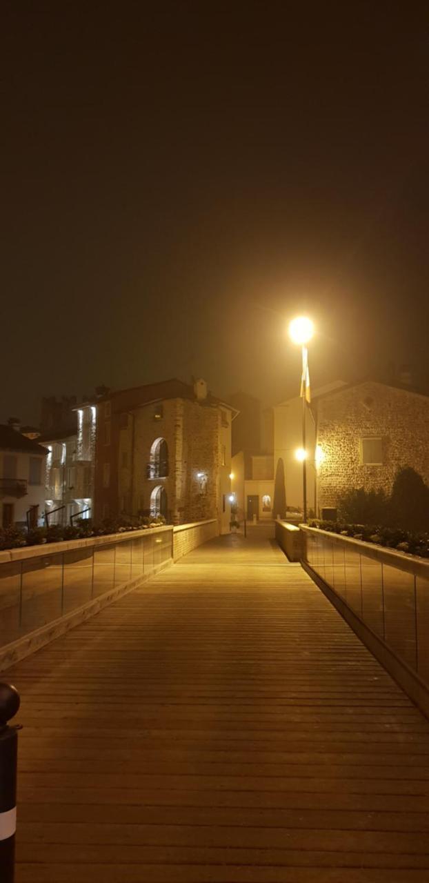 Corte La Guarnigione فاليجيو سول مينشيو المظهر الخارجي الصورة